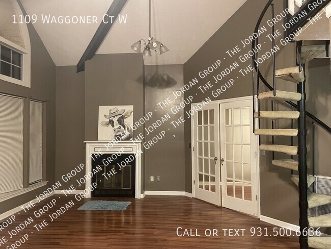Building Photo - 1109 Waggoner Ct W
