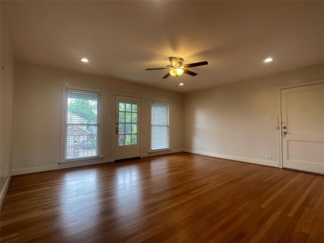 Building Photo - 2328 McClendon St