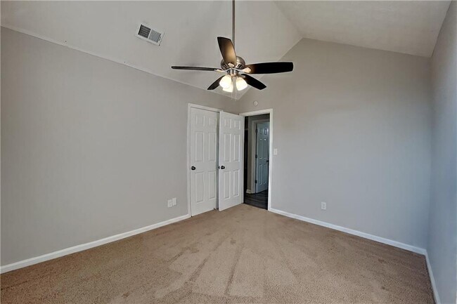 Building Photo - 926 Tilford Ct