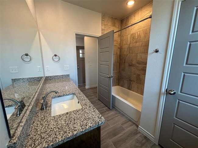 Building Photo - 725 Freedom Cir