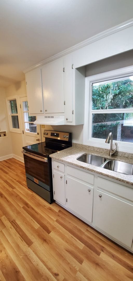 Building Photo - Charming 3-Bedroom Home in the Heart of Du...
