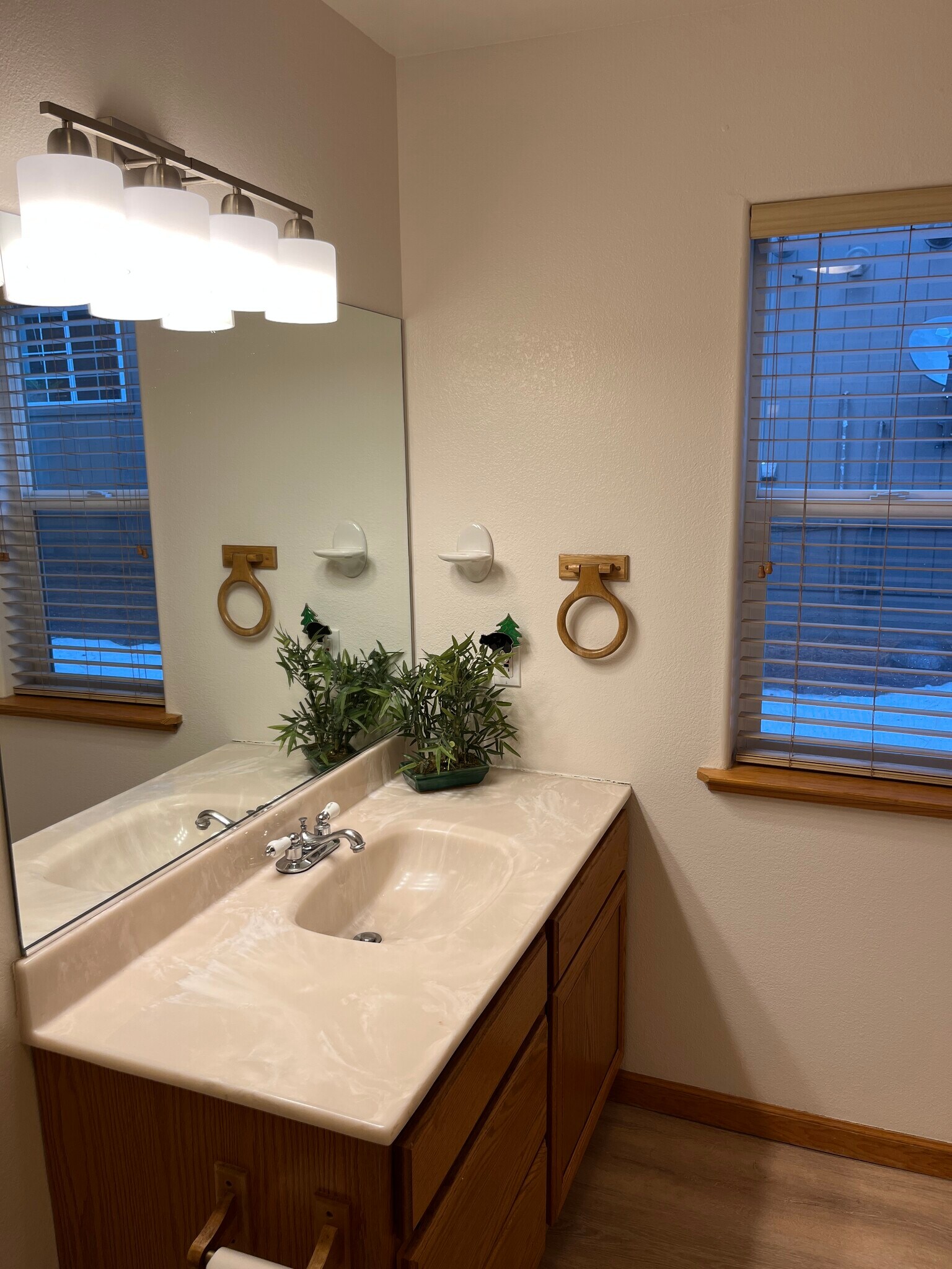 Building Photo - 12471 Northwoods Blvd.