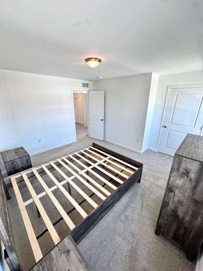 Building Photo - Newer Construction THREE BEDROOM/2.5 BATH TWIN