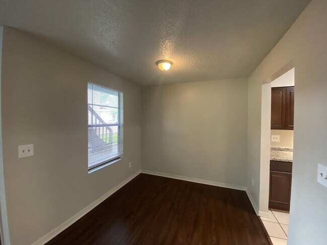 Building Photo - 469 Crabapple Ct