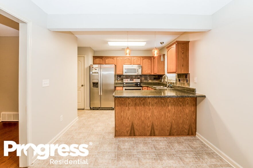 Building Photo - 1417 Marhill Cove