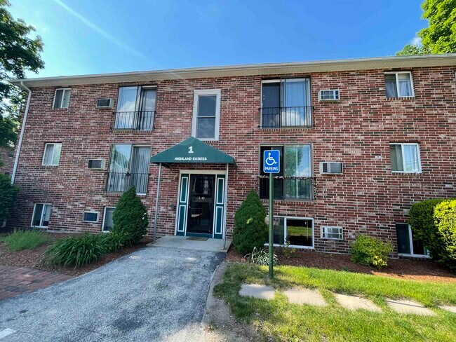 Primary Photo - 93 West St