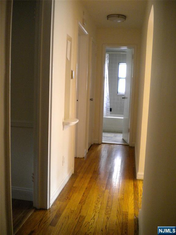 Building Photo - 79 Huguenot Ave