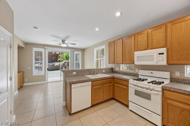 Building Photo - 11223 Dahlia Grove St