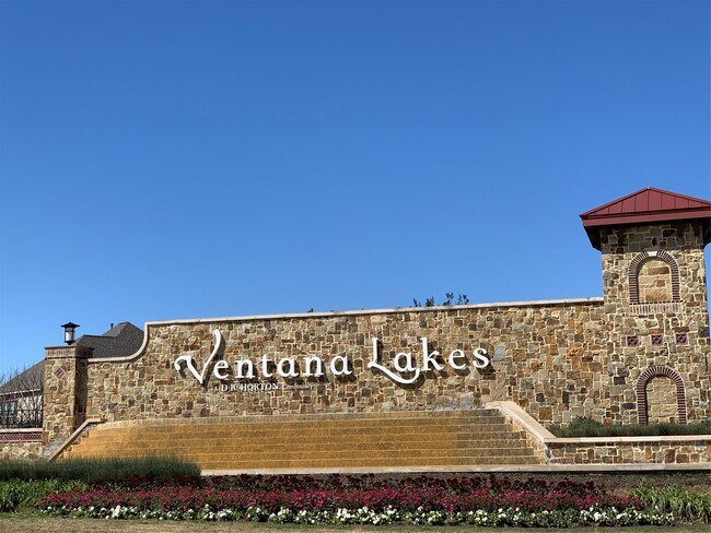 Building Photo - 23626 Legano Dr