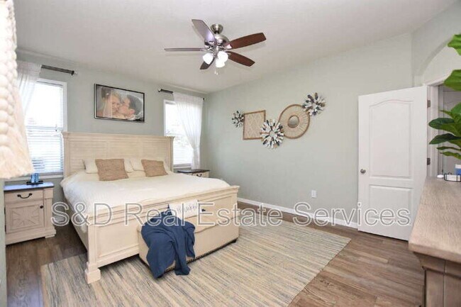 Building Photo - 7061 Heatherbrook Dr