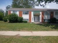 Building Photo - 4905 Northcrest Dr