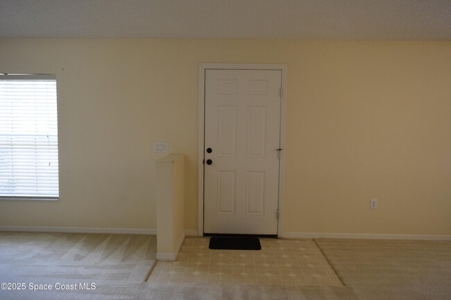 Building Photo - 142 Brescia St NE