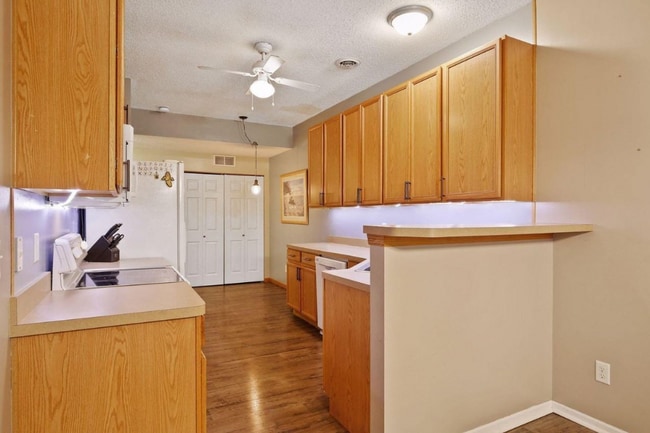 Building Photo - 17083 Encina Path