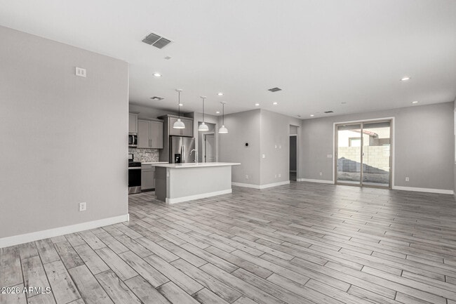 Building Photo - 10954 W Melvin St