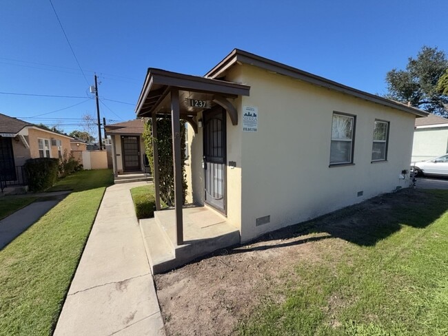 Building Photo - 178