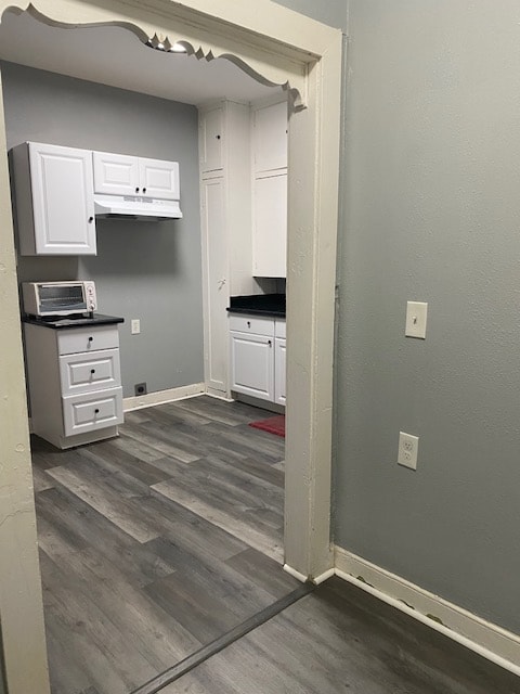 Building Photo - 515 E Evergreen St