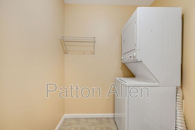 Building Photo - 56 Buffalo St