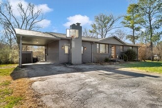 Building Photo - 3221 Cloverwood Dr
