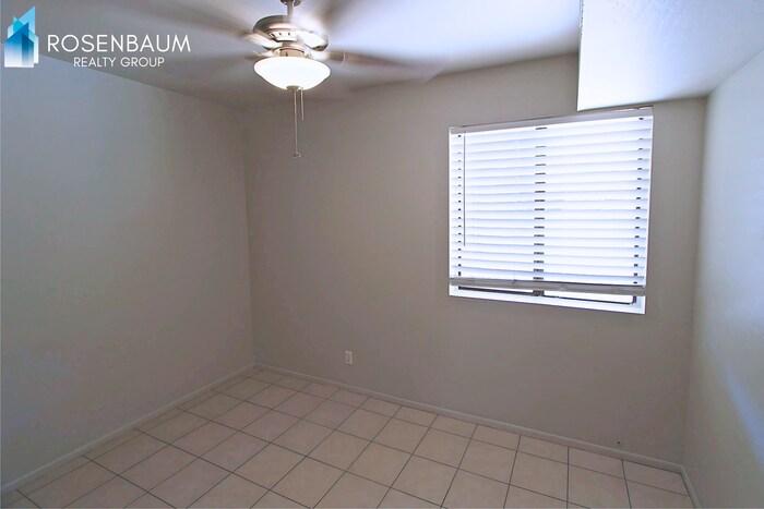 Building Photo - 4704 E Caballero St