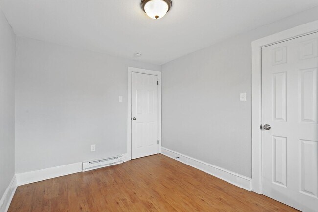 Building Photo - 2626 N 6th St