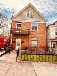 Building Photo - cla1285