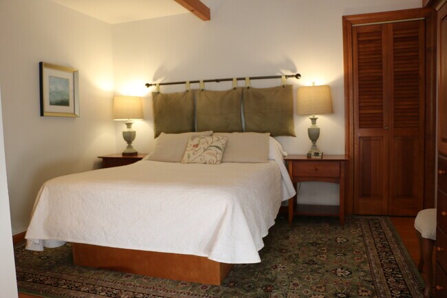 Building Photo - 104 Underwood Rd