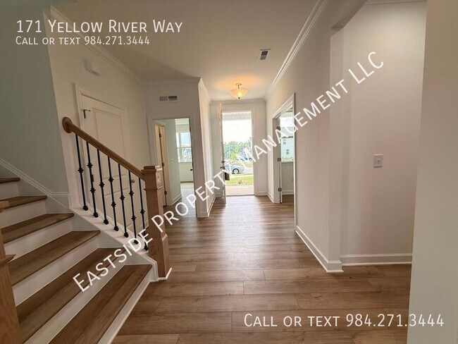 Building Photo - 171 Yellow River Wy