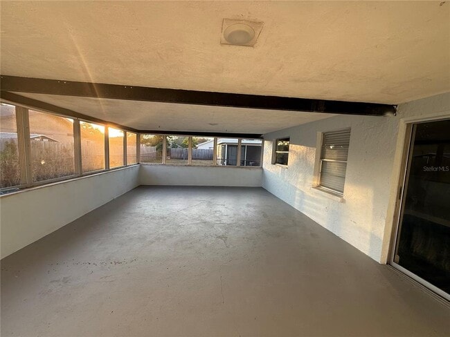 Building Photo - 7104 Ingleside Dr