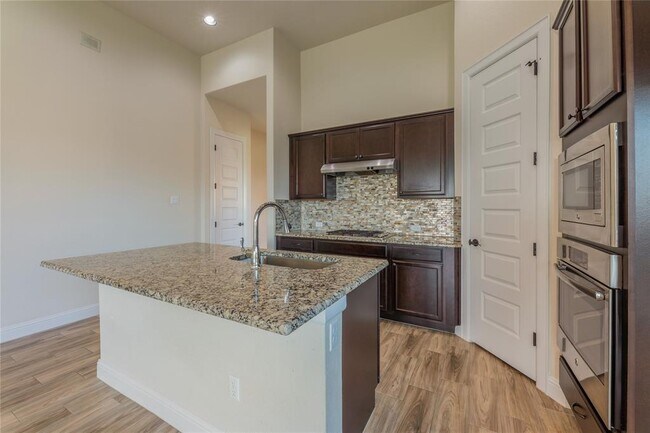Building Photo - 6740 Brindisi Pl