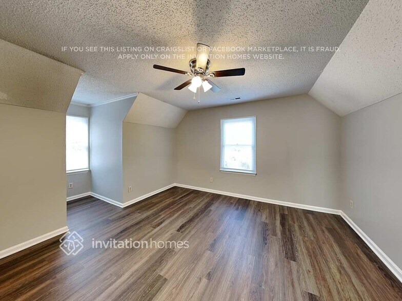 Building Photo - 300 Southland Rd