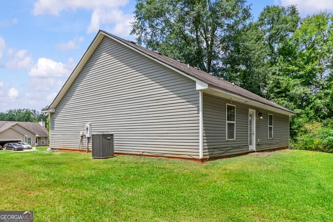 Building Photo - 1091 Creek Point Dr