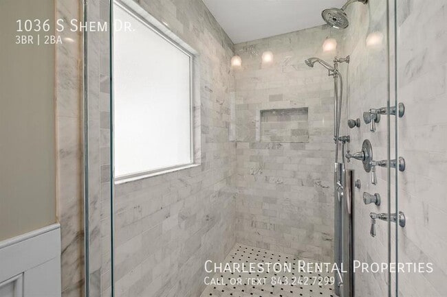 Building Photo - 1036 S Shem Dr