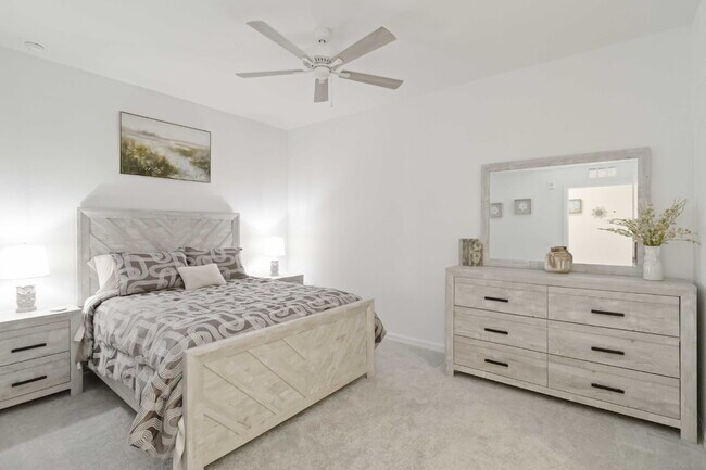 Building Photo - "Fully Furnished 2-Bed, 2-Bath Condo in Wellen Golf!"