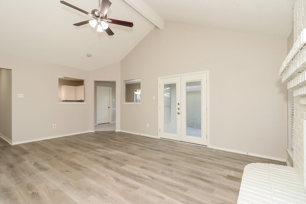 Building Photo - 6216 N Park Dr