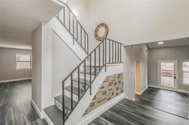Building Photo - 3608 Hilltop Cir