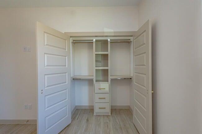 Building Photo - 5704 Kylee Dr