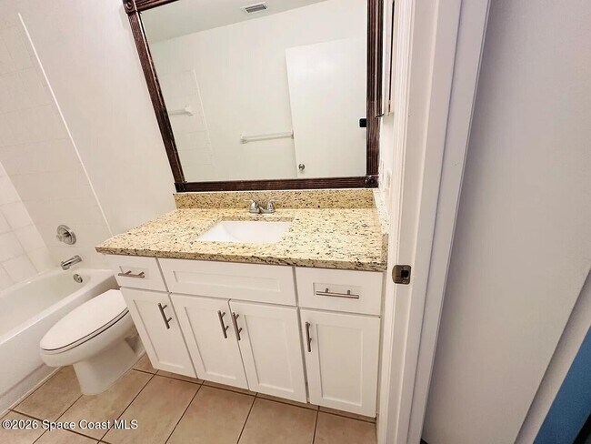 Building Photo - 130 Norwood Ave