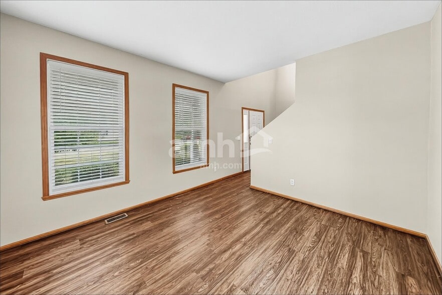 Building Photo - 6715 Legacy Pointe Ct