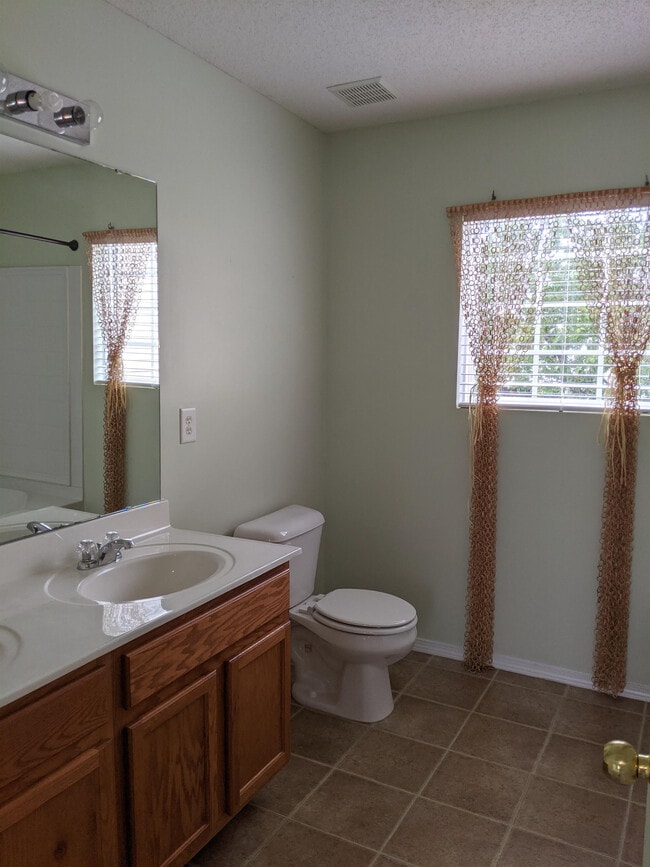 Building Photo - 4804 Rockport Dr