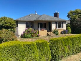 Welcome Home! - 2575 Sheridan Ave