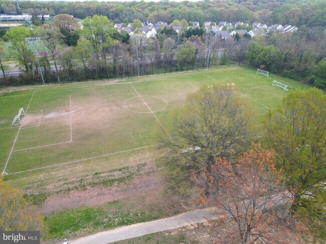 Building Photo - 1424 Falcon Nest Ct