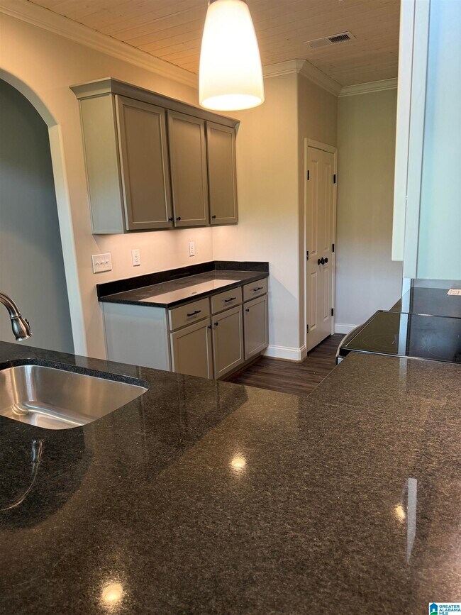 Building Photo - 4303 Lennox Ct