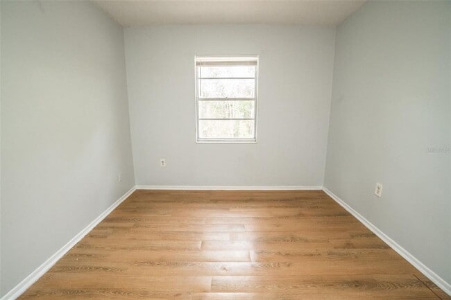 Building Photo - 1277 Sylvia Ave