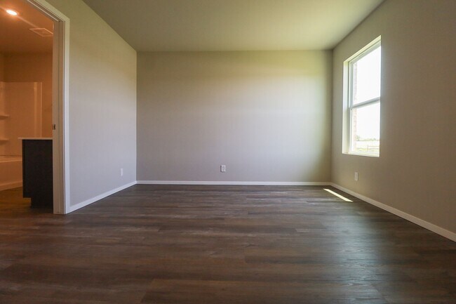 Building Photo - New Construction Home! 4 Bed 2 Bath With P...