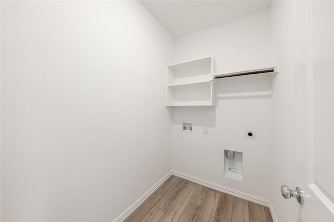 Building Photo - 340 Wentworth Dr