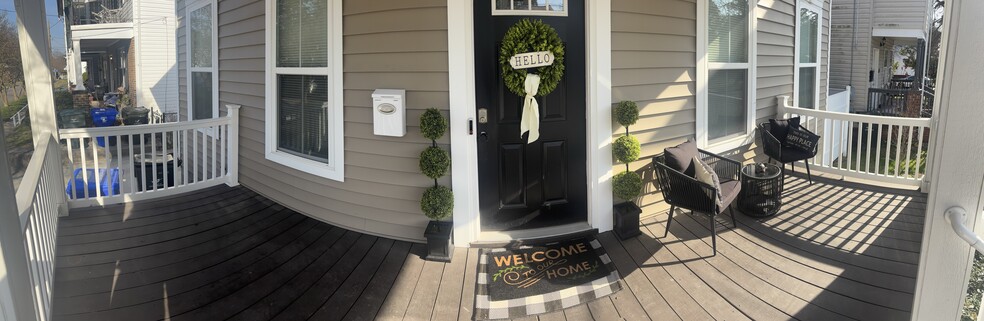 Building Photo - 2606 Middle Ave