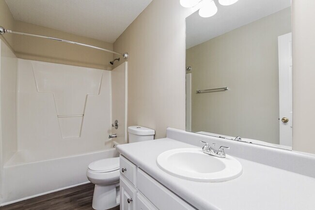 Building Photo - 68 Bent Creek Ct