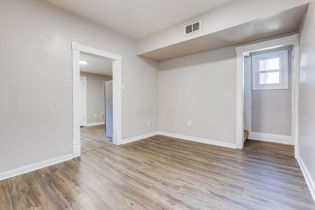 Building Photo - 2641 S 18th St