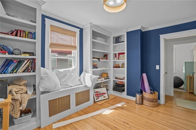 Building Photo - 2 Channing Pl