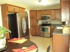 Building Photo - 3052 Redberry,